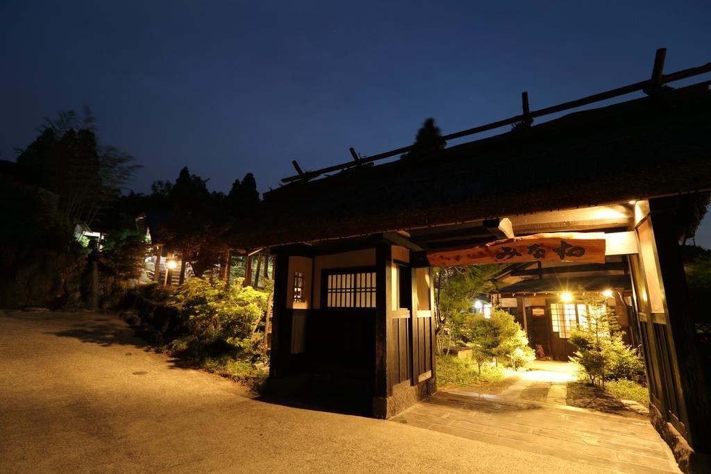 Hotel Tawarayama Onsen Ryokan Minawa Minamiaso Exterior foto