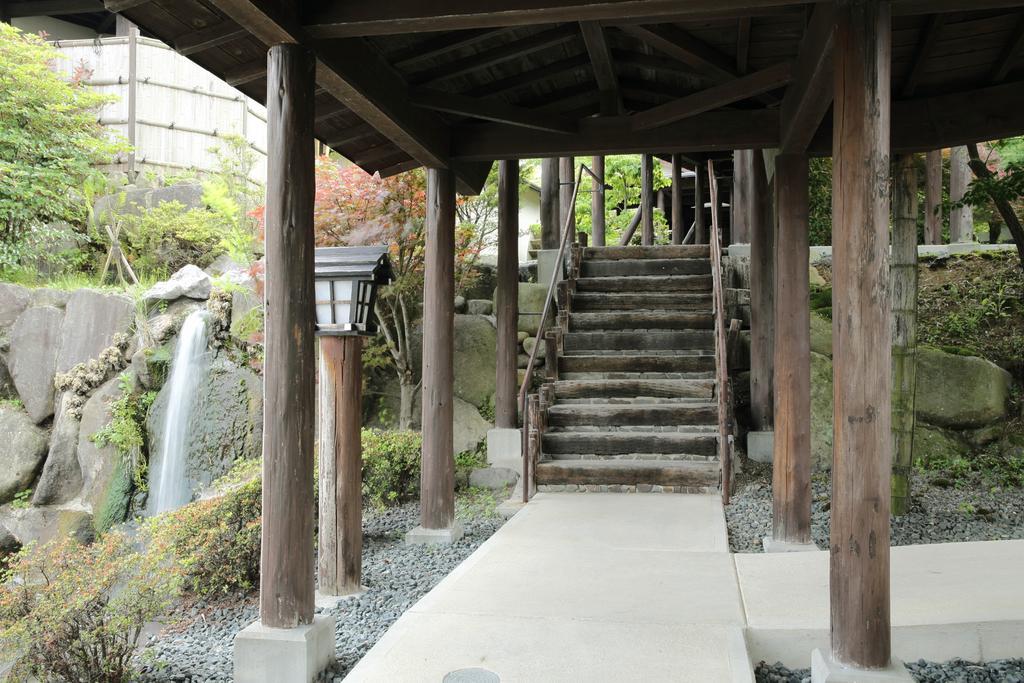 Hotel Tawarayama Onsen Ryokan Minawa Minamiaso Exterior foto